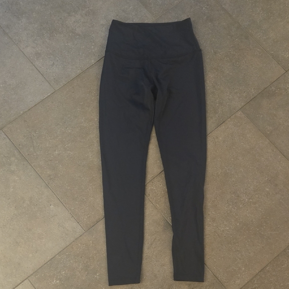 Beyond Yoga Classic Black Leggings - Picture 1 of 7